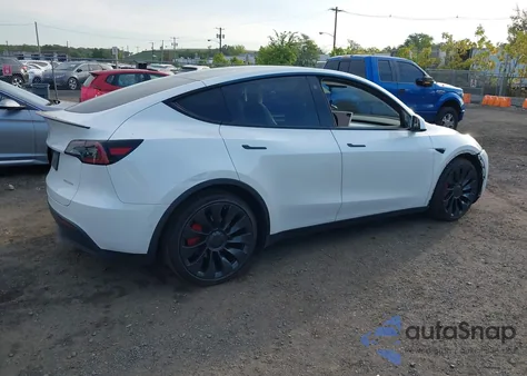2022 Tesla Model Y Performance Dual Motor All-Wheel Drive z USA, uszkodzony, nr VIN 7SAYGDEF9NF546133
